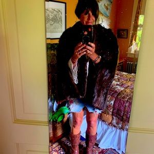 A beautiful long mink stole. No tears.